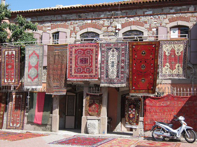 How to Clean Oriental Rugs at Home?